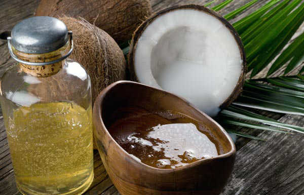 नारियल तेल खाने में इस्तेमाल होने वाली सबसे बुरी चीज़ों में से एक है:प्रोफ़ेसर कैरिन मिशेल्स
