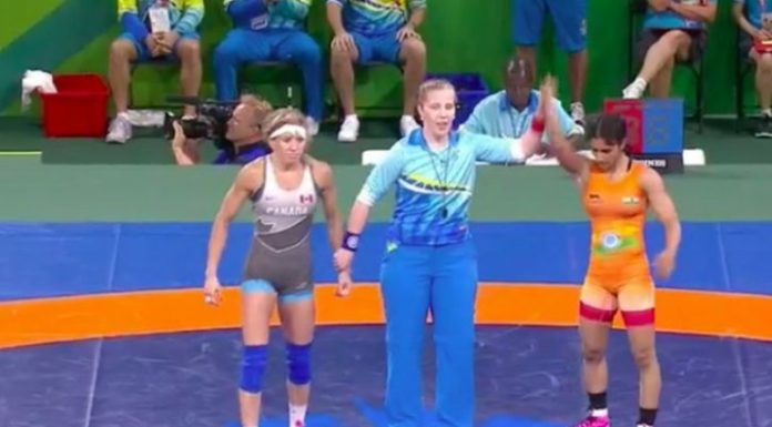 एशियन गेम्स: कुश्ती में भारत की विनेश फोगाट ने गोल्ड जीतकर रचा इतिहास…