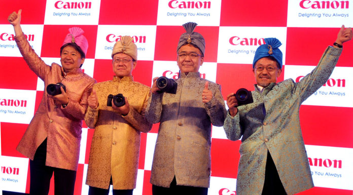 Canon ने मिररलेस कैमरा EOS R भारत में लॉन्च किया