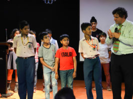 रवीन्द्र नाथ वर्ल्ड स्कूल में ग्रैमी अवार्ड विजेता प्रो. गेराल्ड विर्थ म्यूजिक लर्निंग की शुरूआत किया