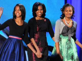 मिशेल ओबामा ने बताया आईवीएफ़ से जन्म हुई दोनों बेटियां