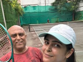टेनिस प्रेमी मधुरिमा तुली अपने’डैडी कूल’के साथ सेल्फी पोज लेती