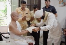 श्री मनिंदरजीत सिंह बिट्टा जी ने पूज्य दिव्यतपस्वी आचार्य हंसरत्नसूरीश्वरजी महाराज साहेब से की भेंट