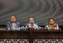 अभिनेत्री पूनम पांडे मंदोदरी की भूमिका से बाहर।