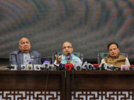 अभिनेत्री पूनम पांडे मंदोदरी की भूमिका से बाहर।