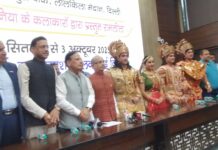 इस वर्ष की रामलीला कई मायनों में ऐतिहासिक, अद्भुत और भव्य होगी। देश की धार्मिक और सांस्कृतिक धरोहरों को मंच पर जीवंत करने के साथ-साथ भारतीय संस्कृति, संस्कार ओर परम्पराओं का संगम मंच पर देखने को मिलेगा।