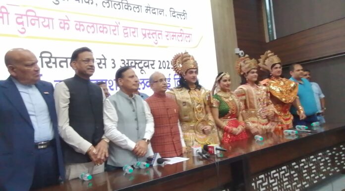 इस वर्ष की रामलीला कई मायनों में ऐतिहासिक, अद्भुत और भव्य होगी। देश की धार्मिक और सांस्कृतिक धरोहरों को मंच पर जीवंत करने के साथ-साथ भारतीय संस्कृति, संस्कार ओर परम्पराओं का संगम मंच पर देखने को मिलेगा।